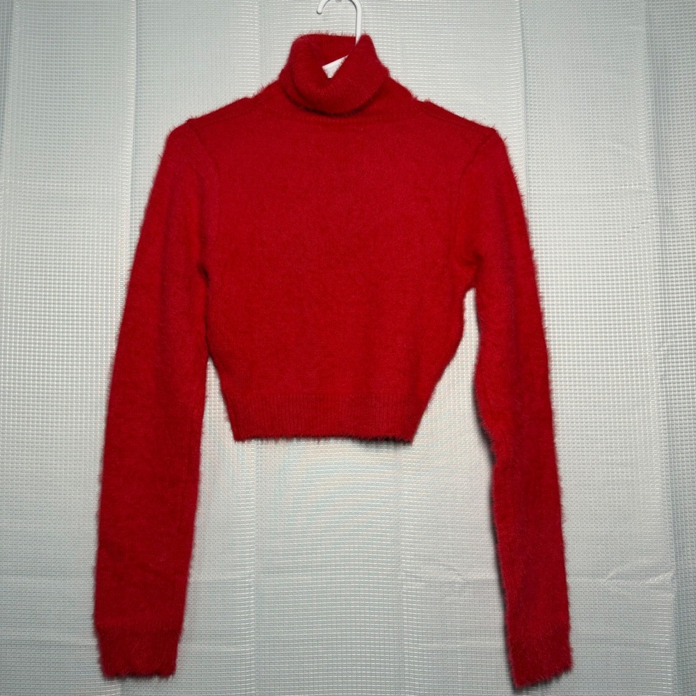Pretty Garbage Cropped Turtleneck Sweater Medium Red Fuzzy Knit Soft‎ Grunge